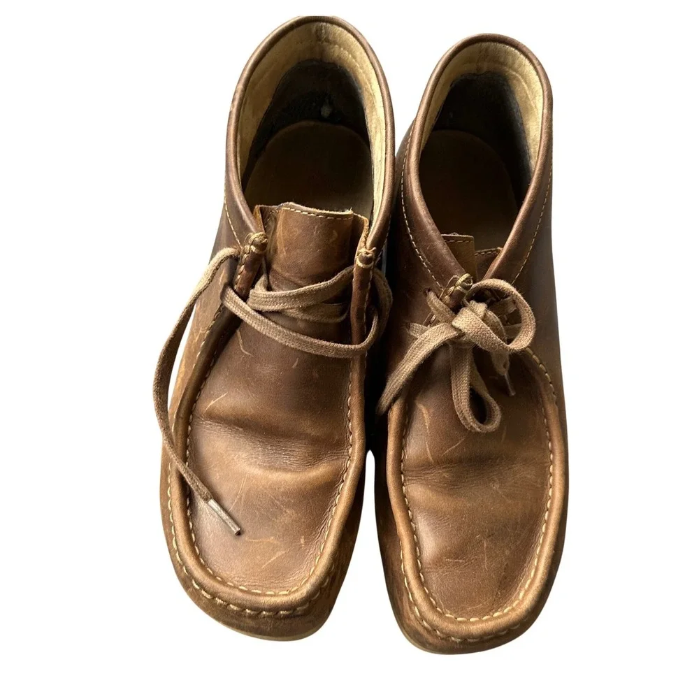 Clarks Wallabee Boots Mens 10 Beeswax Brown Leather Moccasin Chukka Shoes